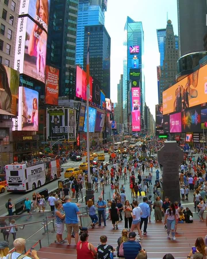 Charlesscot6's tweet photo. Amazing city https://t.co/m38ESkhRMJ