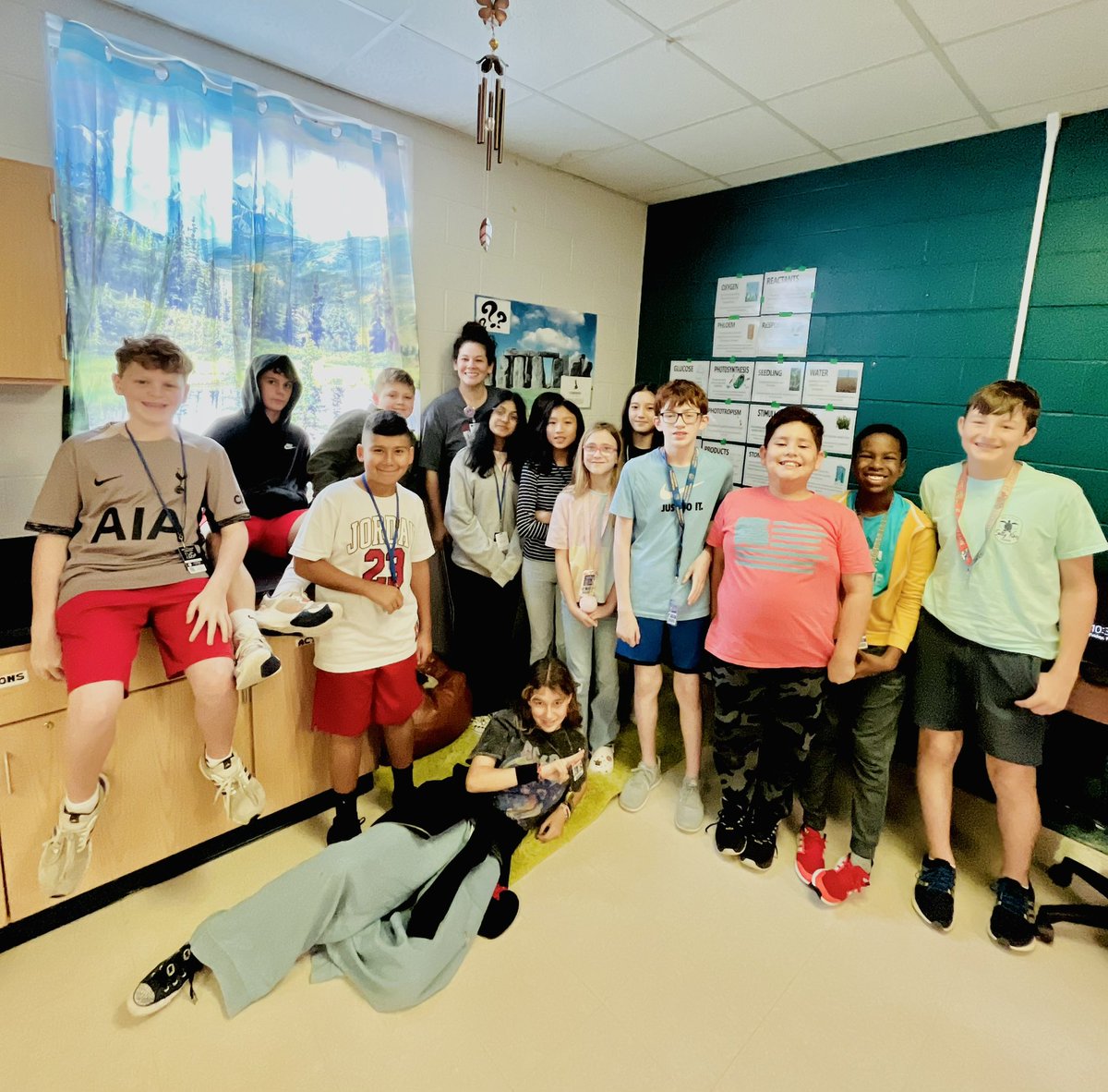 BerryMiller_JH's tweet photo. #ThankfulWeek continues with the #Gratitude we have for our students. Our spirited 7th graders, the #ClassOf2029, have great potential within. Bobcats are family.❤️💙🐾🥰 #Believe #WeAreMiller #BuildPearlandProud https://t.co/B6GxAsFgmh