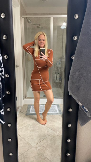 Pantyhose on a hoe https://t.co/2sYMaTWyWT