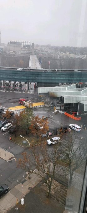 bytesintruth's tweet photo. βͺοΈ BREAKING NEWS βͺοΈ
So it begins
Car entering US from Islamic Canada EXPLODES on Rainbow Bridge
Murdering at least two
As four land crossings between the two countries are now closed~ https://t.co/XD3GDv26FT
