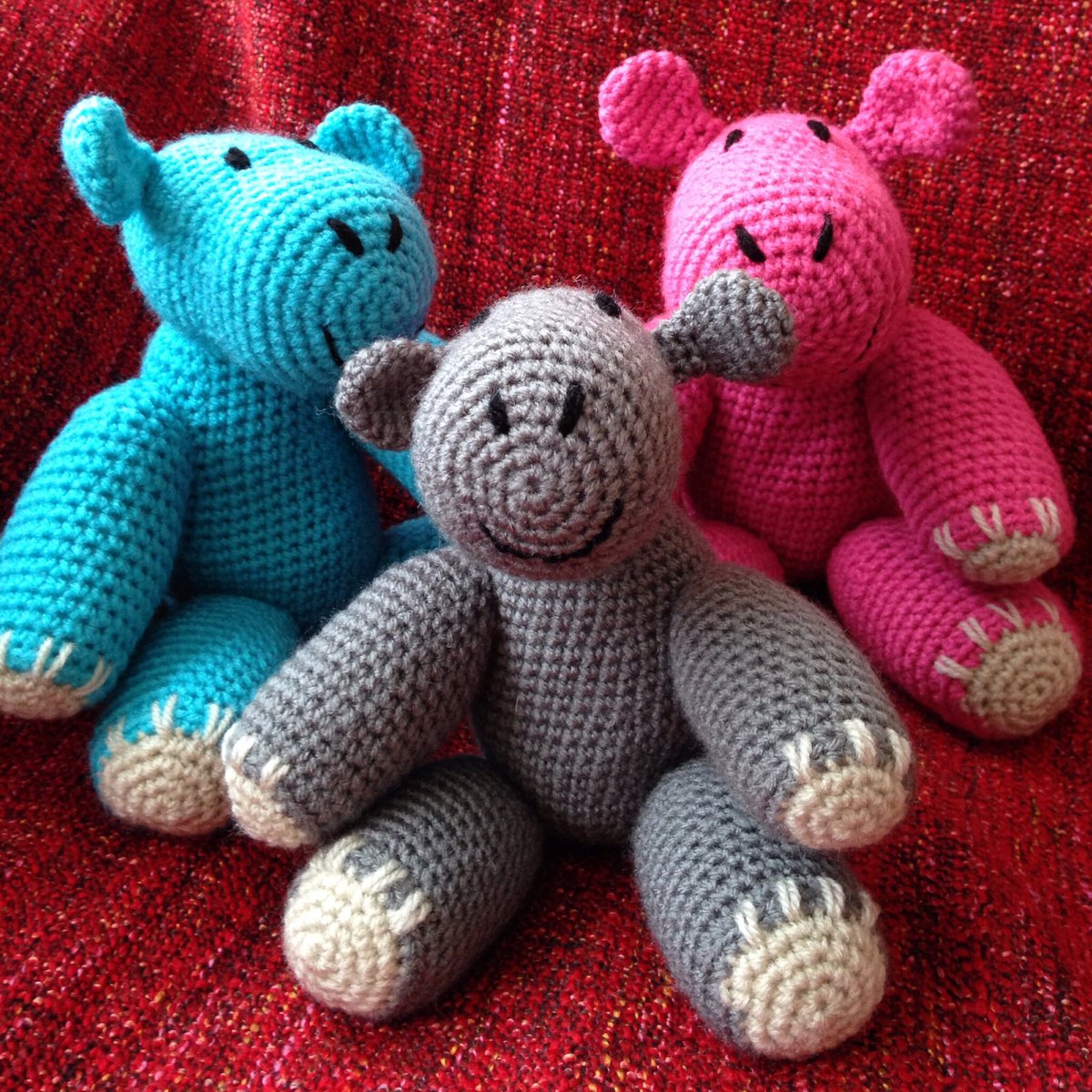 Looking for an alternative to the traditional teddy bear? These sweet hippos make super cuddle companions 😊 bitzas.etsy.com/listing/239756… #firsttmaster #MHHSBD #etsyhandmade
