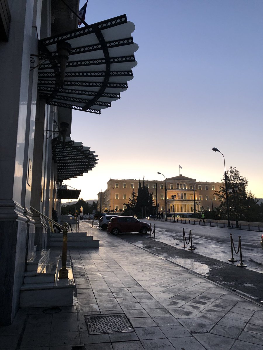 PinkTaxiRunner's tweet photo. And he would go to Greece with a book in his pocket and forget her #JacobsRoom #VirginiaWoolf #Athens https://t.co/s7g16ibzBW