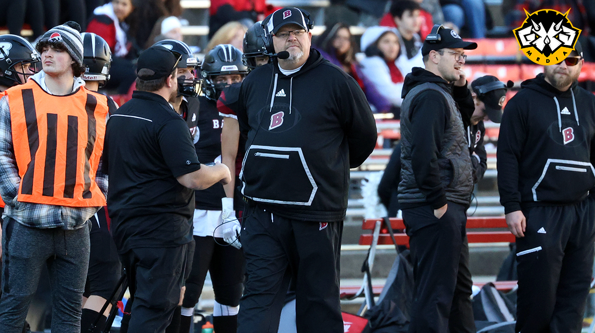 wissportsnet's tweet photo. Matt Hensler of Badger HS selected as WFCA/Packers Coach of the Year

https://t.co/iqAgvsv80j #wisfb https://t.co/hogLa3rByr