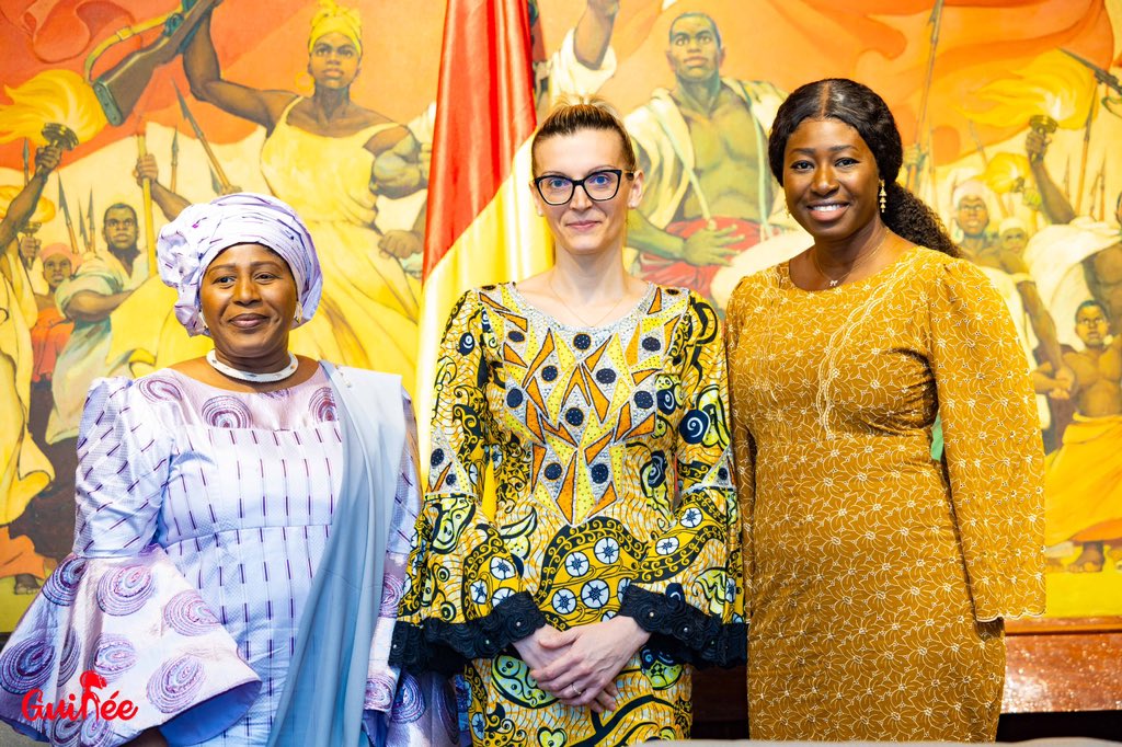 En compagnie du Président du CNT et de la ministre de la Promotion féminine, j'ai assisté ce mercredi 22 novembre 2023 au Palais du Peuple, aux répétitions générales des activités de la cérémonie 'Miss Guinée' qui se tiendra le 25 novembre prochain. En ma double qualité de…