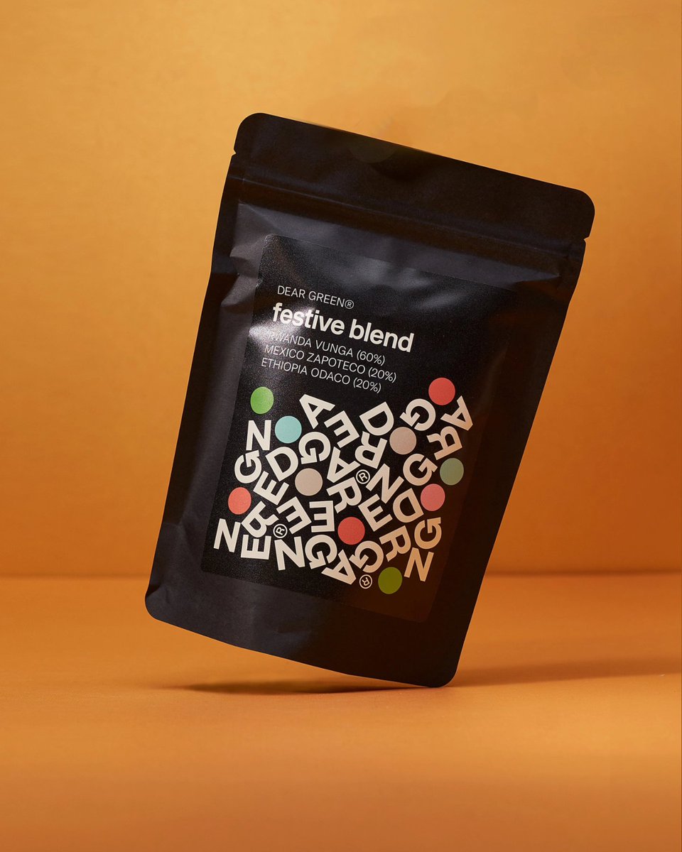 OUR FESTIVE BLEND IS HERE! 🎄

A super seasonal blend of our Rwanda Vunga, Mexico Zapoteco &amp; Ethiopian Odaco, with notes of sweet clementine, walnut, and just a hint of obligatory booziness. It’s the perfect treat for the season. 

Available now 🎁➡️ deargreencoffee.com/products/speci…