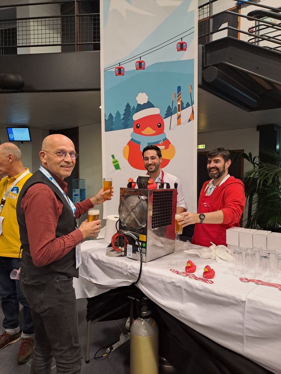 Agile Grenoble (@agilegrenoble) on Twitter photo Clap de fin sur une première excellente journée à l'Agile Grenoble 💙
Des salles de conférences pleines, un traiteur aux petits oignons, de la littérature, et de la bière pour bien terminer 🍻
On se retrouve demain dès 8h pour recommencer 😉
#agileGrenoble Clap de fin sur une première excellente journée à l'Agile Grenoble 💙
Des salles de conférences pleines, un traiteur aux petits oignons, de la littérature, et de la bière pour bien terminer 🍻
On se retrouve demain dès 8h pour recommencer 😉
#agileGrenoble