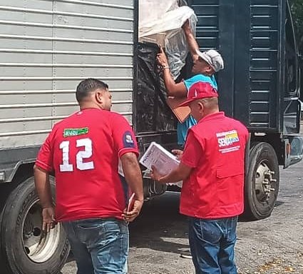 SENIAT_Oficial's tweet photo. El #SENIAT a través de la #AduanaPSanAntonioDelTáchira conjunto a la #GerenciaDeTributosRegiónLosAndes se encuentran desplegados en el punto de control #LaTendida del estado #Táchira, velando por el cumplimiento de la legislación aduanera y tributaria.
#MiTierraNoSeNegocia https://t.co/h96lov5FPl