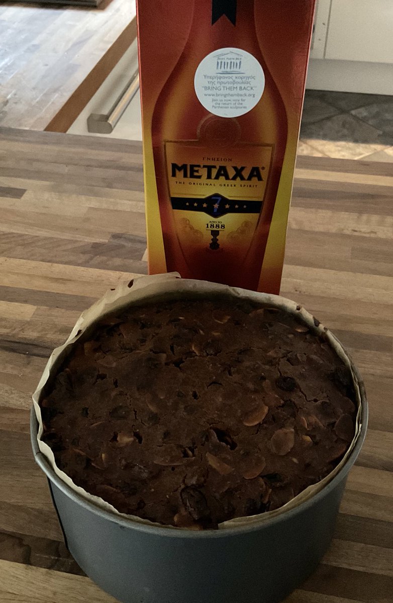 That’s how we roll in this house; traditional British style Christmas cake (with ingredients from all over the world and yes I know it’s late, been v busy!) infused with the best Greek brandy brand! Best of both worlds ;-)