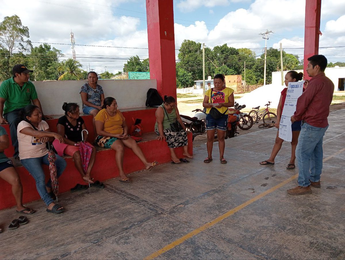 EATCampeche's tweet photo. La semana pasada,se dio seguimiento a las iniciativas, mercado local y mieles de jabín, en el MICI, Holpelchen, a cargo del TA Javier Chablé, con el objetivo de fortalecer estás iniciativas, acompañándolas hacia la consolidación.
TA Javier Chablé
TS Andrea Rivero
#PpB #EAT #Miel https://t.co/2sn6FEkqlL