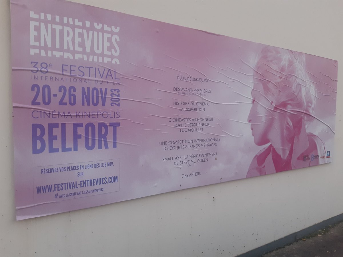geoffreynabavia's tweet photo. Les #Entrevues à Belfort
@FestivalBelfort
Festival des 1ers, 2èmes et 3èmes films,
édition 2023.
#Cult
@Jashella
Avec en Compétition pour le Grand Prix Janine Bazin, #Tocka du japonais #YoshitakaKamada @cpcgm200.
Rencontre suspendue entre 2 suicidaires et 1 gars qui se viande https://t.co/Vfob9b5Ilq