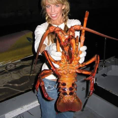 yswgcaptaindave's tweet photo. Have a guess how much does this Lobster Weigh? #fishingaddict #socalfishing #fishingpicoftheday #fishingfun #fishing #sportfishing #angler #angling #fishingpic #fishingphoto #fishingphotodaily #fishingtime #fishingdaily #mobileapp #fishingapp #fishingapps https://t.co/9eU4zCg9jA