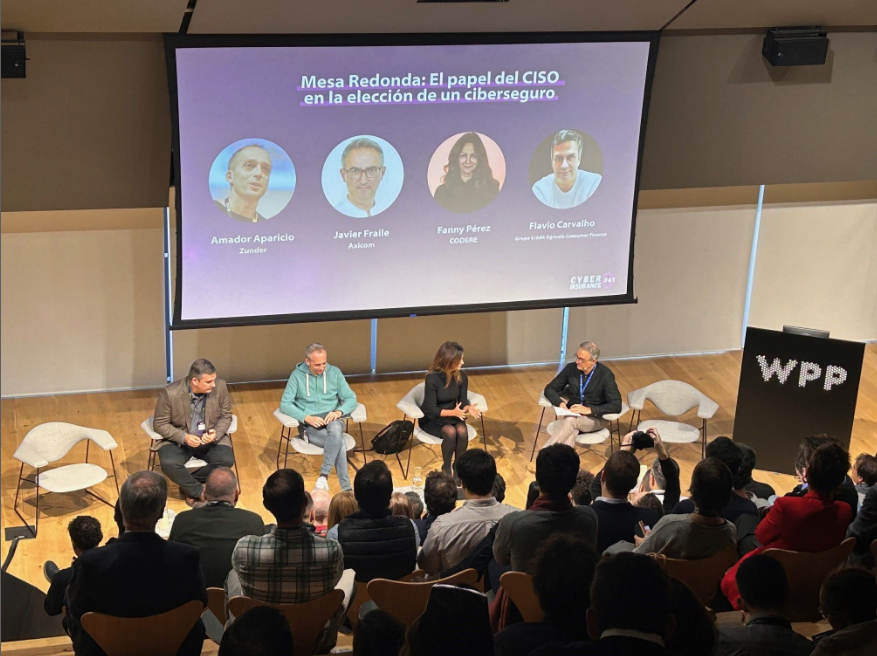 AxiComSpain's tweet photo. 🔒📢 ¡Hoy participamos en el #CyberInsuranceDay! Nuestro director adjunto Javier Fraile Cancela modera la mesa redonda sobre #Ciberseguros y el rol fundamental del #CISO en su elección donde han participado empresas como @CodereApuestas, @zunder_es y @CreditAgricole. #CID23 https://t.co/M6wOAfEyDB