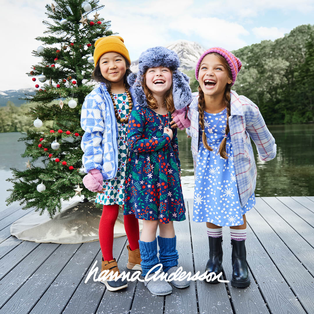 #Ad Start your holiday tradition with @hannaandersson, the original matching family pajamas and fuss-free holiday attire! Plus, their Black Friday sale is here with 50% off everything + free shipping!

bit.ly/HannaAndersson…
