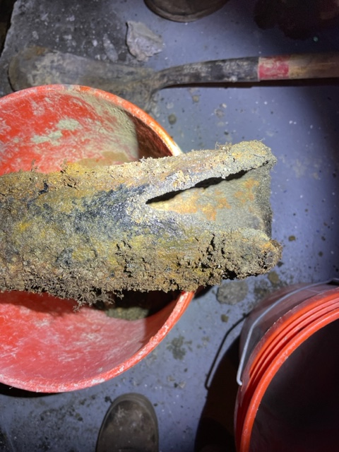 SewerCleaningCo's tweet photo. Roots causing chaos in your pipes? Sewer Cleaning Company is on the case! Say goodbye to clogs and plumbing problems, we're here to restore the flow! 440-290-6055 #piperepair #rootremoval #dirtyjobs #wecanfixit #excellentservice #cloggedpipe #brokenpipe #backup https://t.co/0XavwETaba