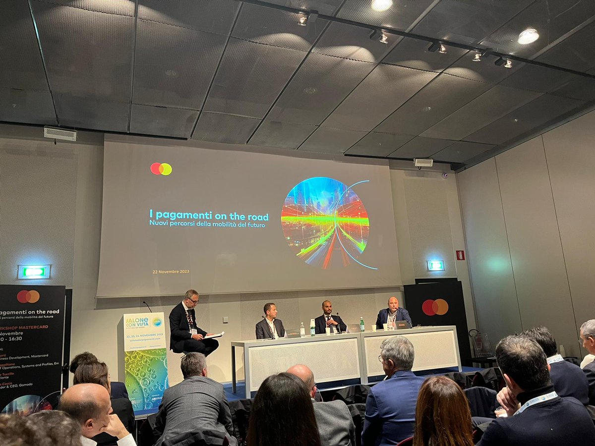 È appena iniziato il nostro workshop “I pagamenti on the road: nuovi percorsi della mobilità del futuro”, modera Luca Corti, VP Business Development Italy di #Mastercard, con il contributo di Luigi Napolitano @eni, Gabriele Tuccillo #Atlante e Gianluca Cocco #Qomodo. @Payvolution