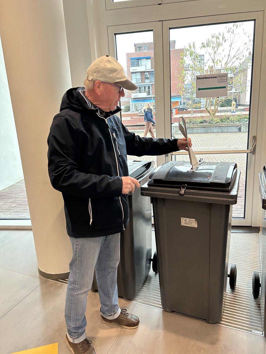 Gestemd in Stadshuis ⁦<a href="/Gemeente_Almelo/">Gemeente Almelo</a>⁩ Uiteraard GroenLinks/PvdA