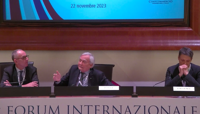 Conftrasporto's tweet photo. Digitalizzazione e interconnessione indispensabili per la competitività, ma anche per la sicurezza dei lavoratori del #trasporto (Paolo Uggè @Fai_Nazionale). Al #ForumConftrasporto oggi e domani a Roma.
@Confcommercio @FAISicilia @ChainItaly @FALTERIDAVIDE https://t.co/1UI9HcTWEN