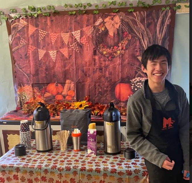 Draper's Team Giattino &amp; Mrs. Restifo's class hosted a Thanksgiving feast for all to join! 🦃 Thank you for putting together such a thoughtful &amp; fun event, everything was delicious!  #MohonProud <a href="/MohonCSD/">MohonCSD</a>