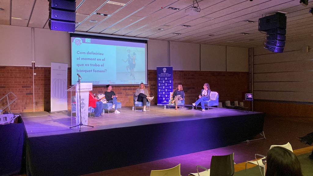 L'RT de Tarragona de la Federació Catalana de Basquetbol va col•laborar els dies 18 i 19 de novembre en la primera Jornada de Feminització de l'Esport a les Terres de l'Ebre.

És un esdeveniment que es va celebrar a Amposta, organitzat per la <a href="/esportcat/">Esports</a> i <a href="/igualtatcat/">Igualtat i Feminisme</a>