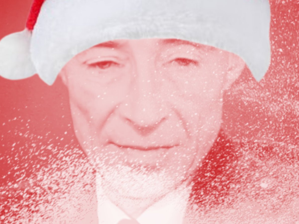 db_witch's tweet photo. Now I am become jolly, destroyer of Grinches https://t.co/BmeNCvii7u