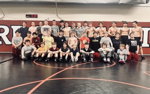 TEngles09's tweet photo. Thanksgiving break won't slow us down! Putting in the work on the mat with my dedicated team. Grateful for the grind and the bond we share. 🦃🤼‍♂️ #ThanksgivingTraining #whyigrind 
@PlayBookAthlete @CoachJBritton @BlanchardLions @YAthletesF @cry0809
@AidenYoung74 @OCU_Wrestling @JimmyFPSports 
@MBU_Wrestling 
@wrestlingbtown @TmizWrestling