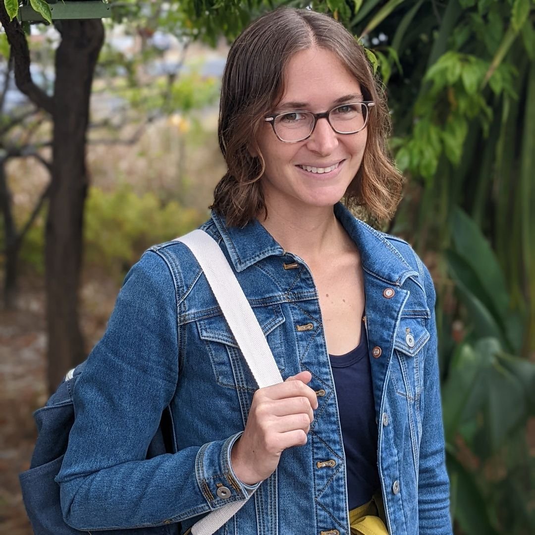 Berkeley Linguistics (@berkeleyling) on Twitter photo Congratulations to <a href="/UCBerkeley/">UC Berkeley</a> Prof. Hannah Sande, recipient of the <a href="/LingSocAm/">Linguistic Society of America</a> 2024 Morris Halle Memorial Award for Faculty Excellence in Phonology!
linguisticsociety.org/content/2024-a… Congratulations to <a href="/UCBerkeley/">UC Berkeley</a> Prof. Hannah Sande, recipient of the <a href="/LingSocAm/">Linguistic Society of America</a> 2024 Morris Halle Memorial Award for Faculty Excellence in Phonology!
linguisticsociety.org/content/2024-a…