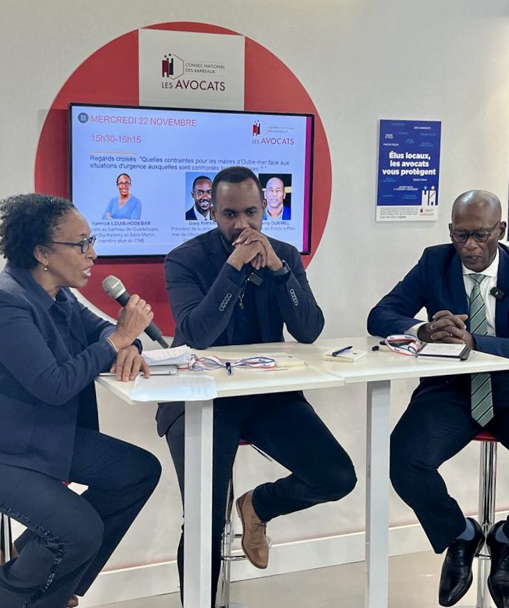 🌏 Yanick LOUIS-HODEBARD membre <a href="/AvenirBarreaux/">AVENIR DES BARREAUX DE FRANCE - ABF</a> au Salon des Maires avec Harry DURIMEL,maire de Pointe-à-Pitre, et Davy RIMANE,député de Guyane et président de la délégation Outre-Mer. Ensemble, ils explorent l'avenir et les obstacles auxquels nos régions ultramarines font face.