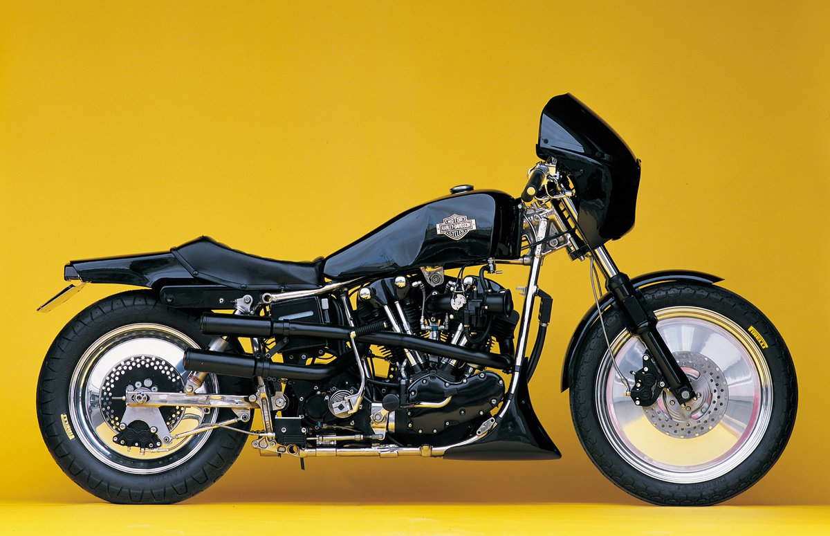 Black: Yes. Friday: No!
Ok, black is our favourite colour, but our Friday is the Wednesday. Stuff for 10% less every ... Wednesday: bit.ly/LowRidingPrices   
...sorry Friday!
#abikewelike #BlackYesFridayNo #Harley #harleydavidson  #choppers