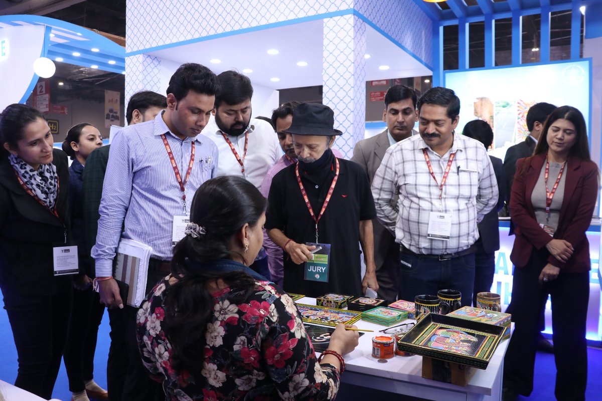 official_umsas's tweet photo. ITPO 2023 के Jury Member द्वारा दिल्ली के प्रगति मैदान मे Bihar Pavilion का दौरा किया गया
#ITPO #IPRD #bihartourism #startupbihar #artandculturedepartment #blissfullbihar #biharconnect #industrybihar #INDIANEMBASSY #handicraft #handloom #startupbihar #IPRDBihar #BiharFoundation https://t.co/LB0EYbxbv3
