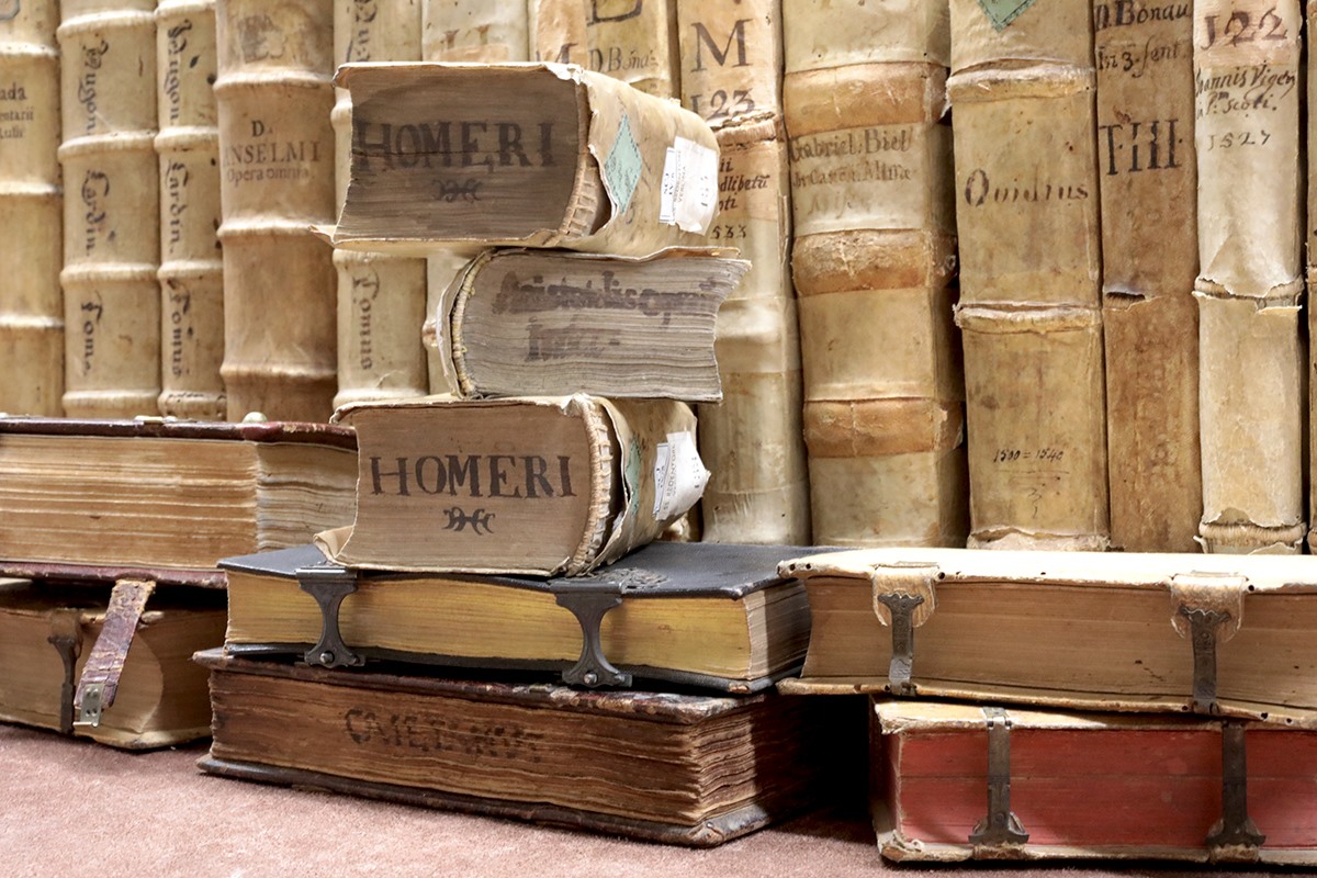 EnjoyRespectVe's tweet photo. Il complesso Conventuale di #SanFrancescodellaVigna a Castello custodisce una meravigliosa #biblioteca con decine di migliaia di volumi, alcuni provenienti da #antichi #conventi francescani.
#detourism #EnjoyRespectVenezia https://t.co/hKe10wne2C
