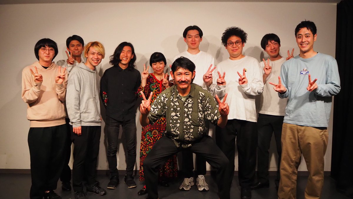 ark_liveworks's tweet photo. ⚔️#MC252⚔️
-漫才・コント両刀型ライブ-
ありがとうございました！

タイトルはポケモン用語から来ています😃MCのニモテンさんがタイトルの意味を楽しく話されていました🔴
中MCでは写実派のお二人と軟水・つるまるさんが急激に仲良くなっていました😳意外な関係性、、

インスタグラム📸
https://t.co/jLol2ZADrZ

#アーク