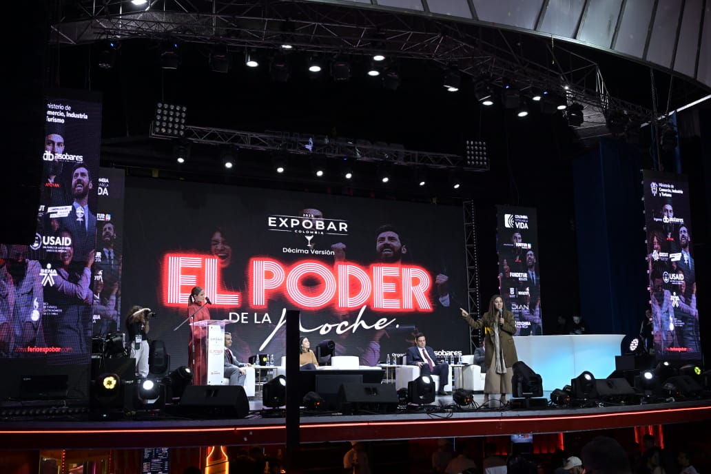 #Ayer | Desde la Iniciativa #ClusterMúsica de la CCB, participamos en la 10° edición de Expobar, un espacio en dónde presentamos los proyectos que tenemos para apoyar el crecimiento del sector y toda la cadena de valor asociada a esta industria.