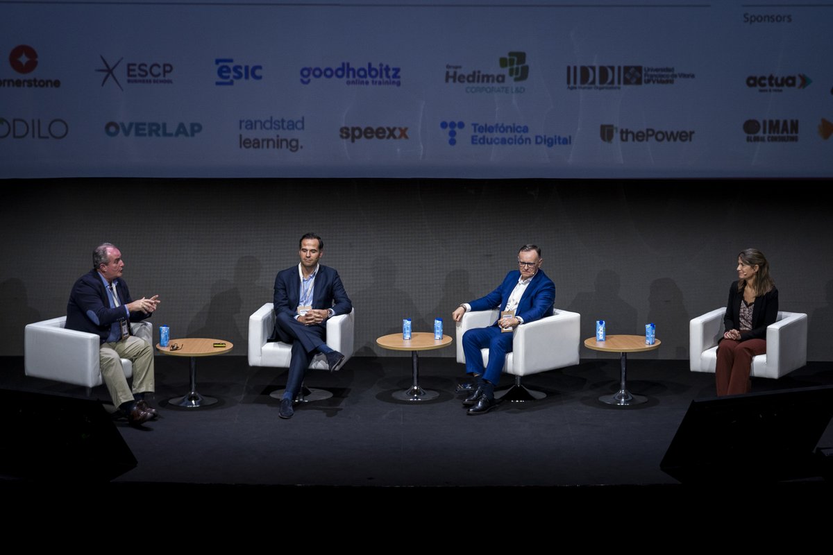 Descubrimos nuevas estrategias para el cambio de Ultralearning al Agile #Learning en la mesa APRENDER MÁS RÁPIDO Y CON MÁS PROFUNDIDAD🔝 con:
🎙 Ignacio Aguado de @Jastag_es
🎙Rafael Fernández de <a href="/Cepsa/">XXXXXXXX</a>
🎙Beth Canals, de <a href="/CelsaGroup/">CELSA</a> 
💙 Modera Andrés Pérez, de <a href="/Auren_Spain/">Auren Spain</a>