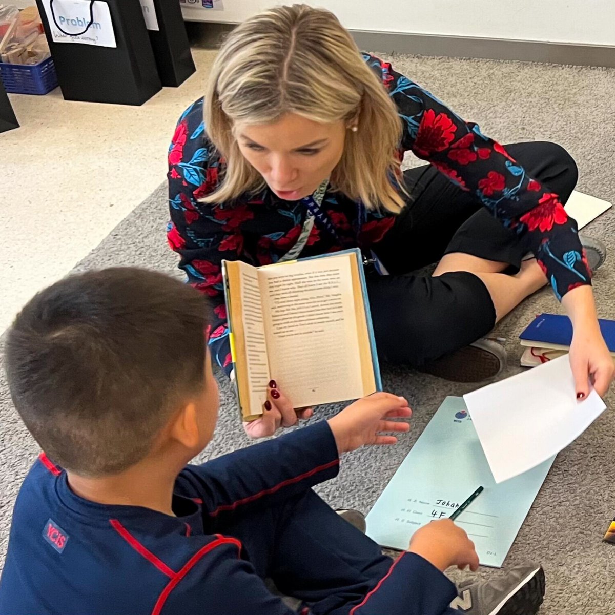 EKC_Literacy's tweet image. EKC around the globe 📸 From working with students &amp;amp; teachers in Singapore &amp;amp; Shanghai, to layovers in Hong Kong, our team has been movin&apos; &amp;amp; shakin&apos; around Asia in the name of #InternationalLearning 🌏#EKCLiteracy