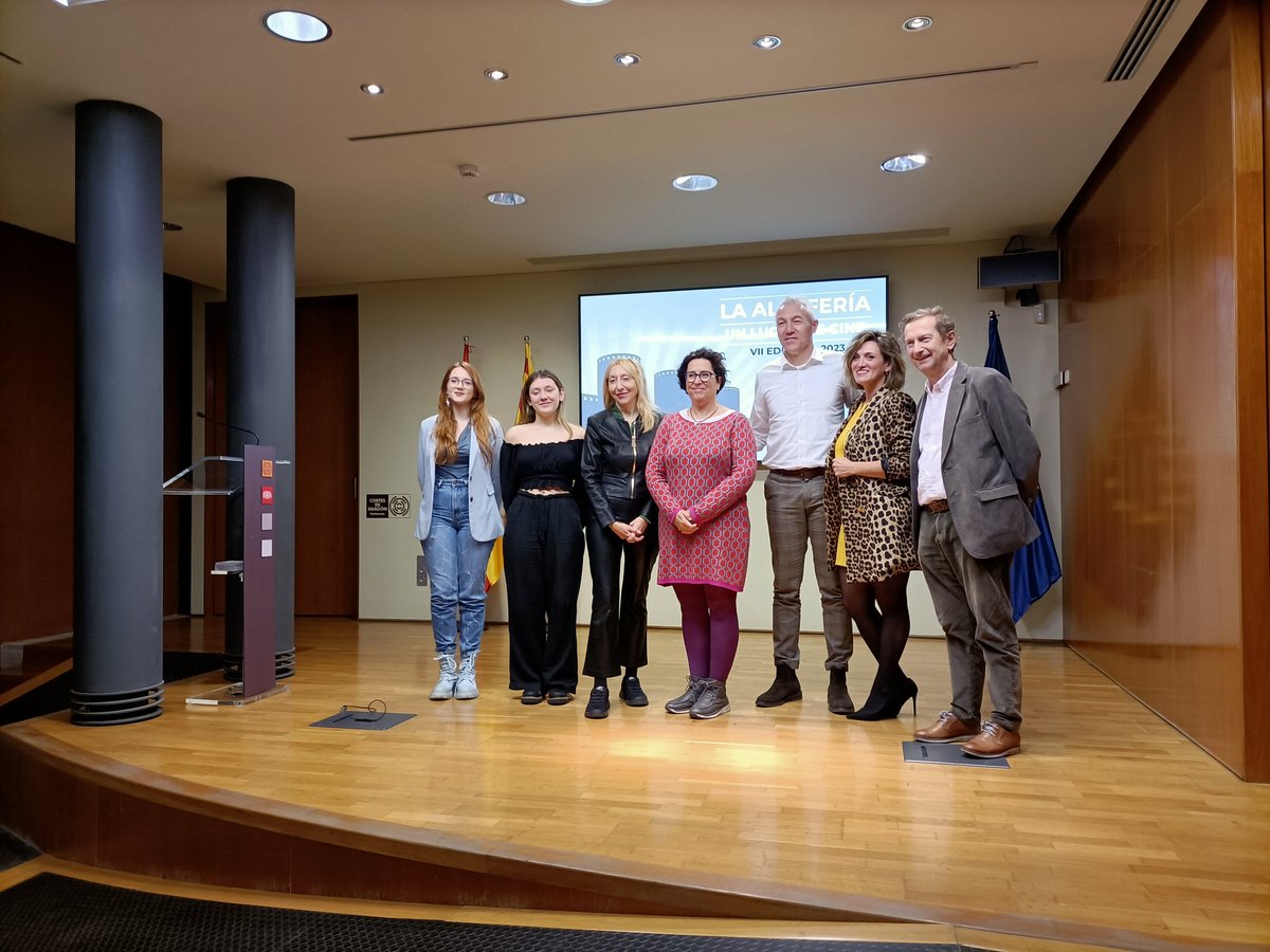 martaboudet's tweet photo. Presentación en La Aljaferia de VII edición La Aljaferia, un lugar de cine.@laaljaferia @germanroda @BoudetLauu @luisrabanaque https://t.co/Zc4KgcJ7am