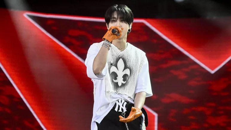 Dünyaca ünlü K-Pop grubu BTS'in bir üyesi daha askere alındı

Grup 2025'e kadar sahnelerde olmayacak