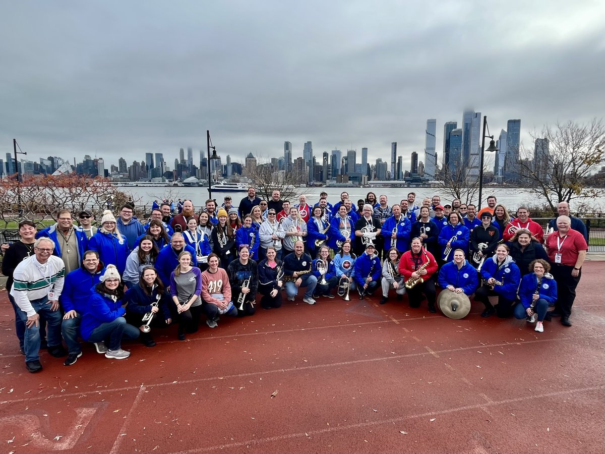 Congratulations to our OMEA members who will be performing in the Macy's Thanksgiving Day Parade tomorrow as part of the Saluting America's Band Directors  Band Directors Marching Band! OMEA and Ohio is well-represented! @banddirectorsalute
#TEAMOMEA