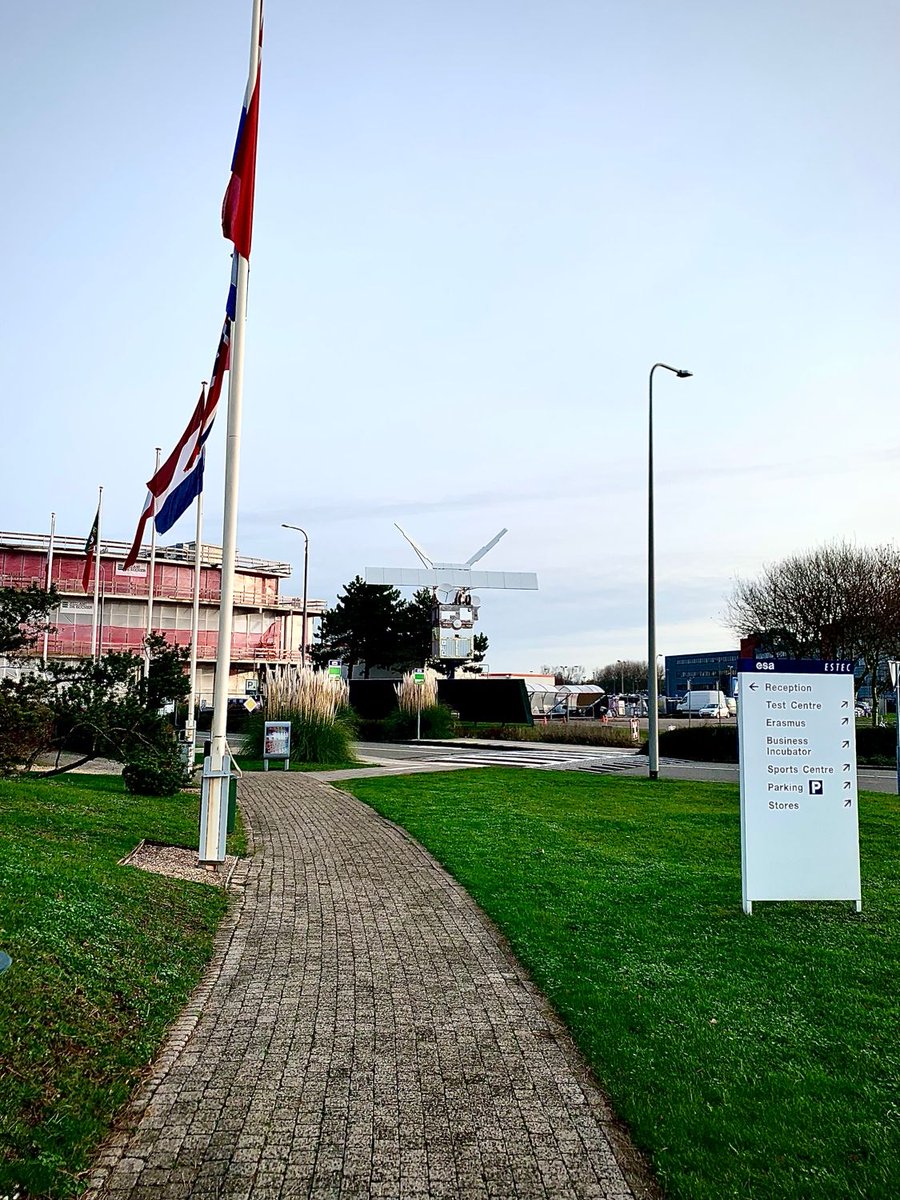 eagersatcom's tweet image. 🏁 Today we crossed the finish line!

Thank you to @esa and all the partners who worked together in this incredible journey 🚀

Keep following the EAGER channels, more about the final results will be released soon!

#SatCom #NonTerrestrialNetworks #Beyond5G #5GAdvanced #6G #NTN