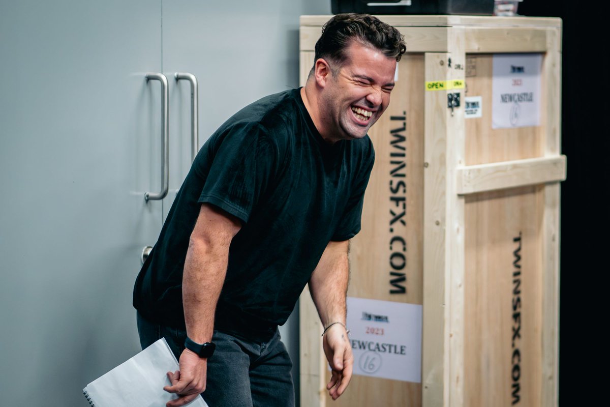CULTURED. North East (@culturemag) on Twitter photo Jiminy <a href="/joemcelderry91/">Joe McElderry</a> is throwing himself into Christmas – and loving his new tradition of being at home for the holidays thanks to his adoption by <a href="/TheatreRoyalNew/">Newcastle Theatre Royal</a>’s pantomime family.
Image credit: <a href="/TyneSightPhoto/">Thomas @ TyneSight</a>
culturednortheast.co.uk/2023/11/22/int… Jiminy <a href="/joemcelderry91/">Joe McElderry</a> is throwing himself into Christmas – and loving his new tradition of being at home for the holidays thanks to his adoption by <a href="/TheatreRoyalNew/">Newcastle Theatre Royal</a>’s pantomime family.
Image credit: <a href="/TyneSightPhoto/">Thomas @ TyneSight</a>
culturednortheast.co.uk/2023/11/22/int…