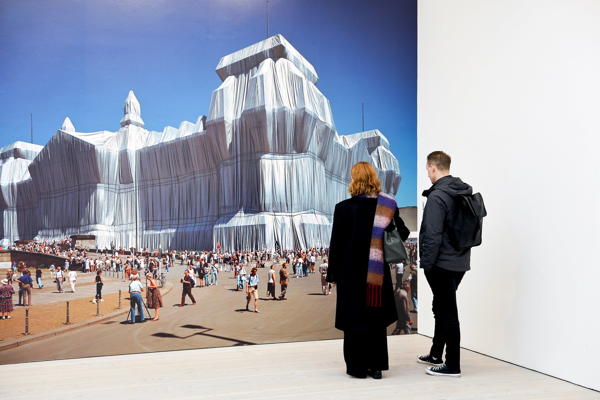 CHRISTO AND JEANNE (クリスト) フォト&すケッチ集 Christo | Four Store Fronts Corner, 1964 | Art Basel