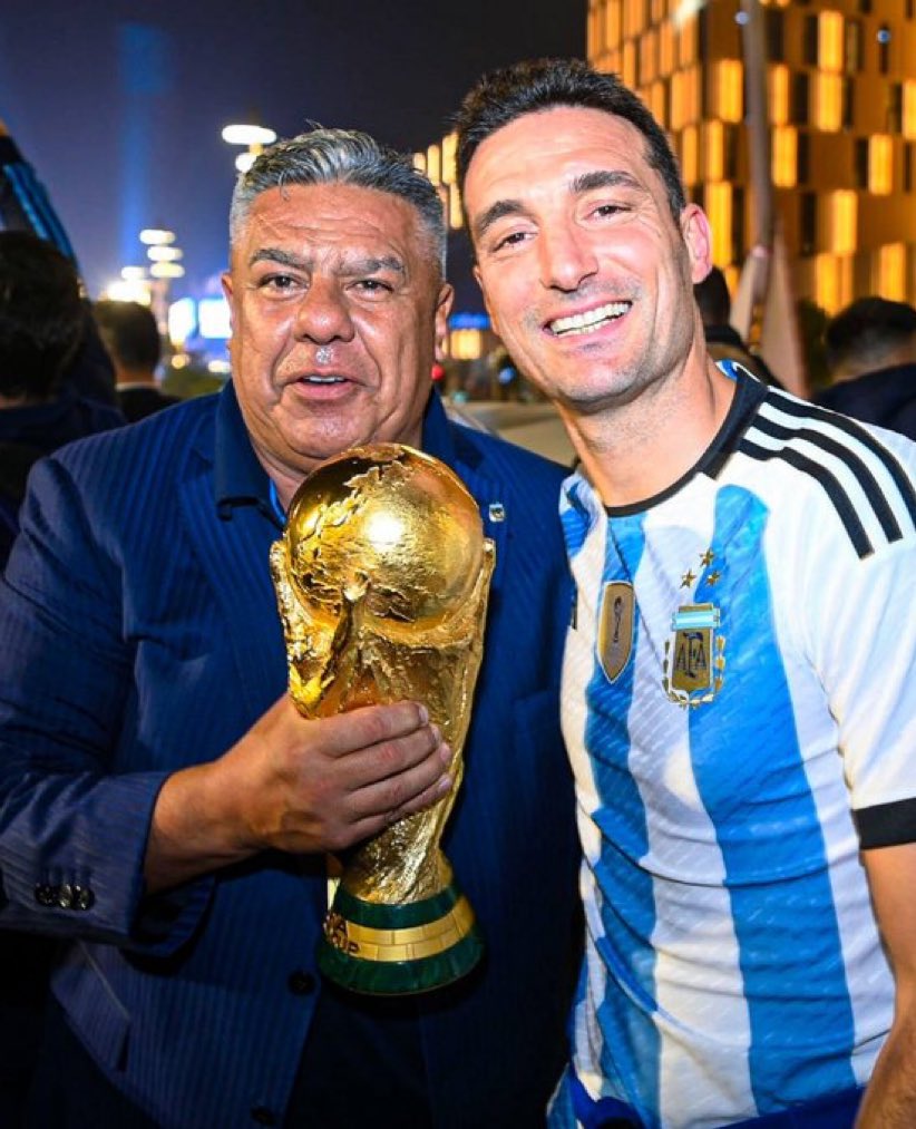 AtaqueFutbolero's tweet photo. 🚨🇦🇷 El CT de la Selección Argentina aún NO COBRÓ el premio por el Mundial ganado.

Vía @leoparadizo. https://t.co/XTgPweAdBO