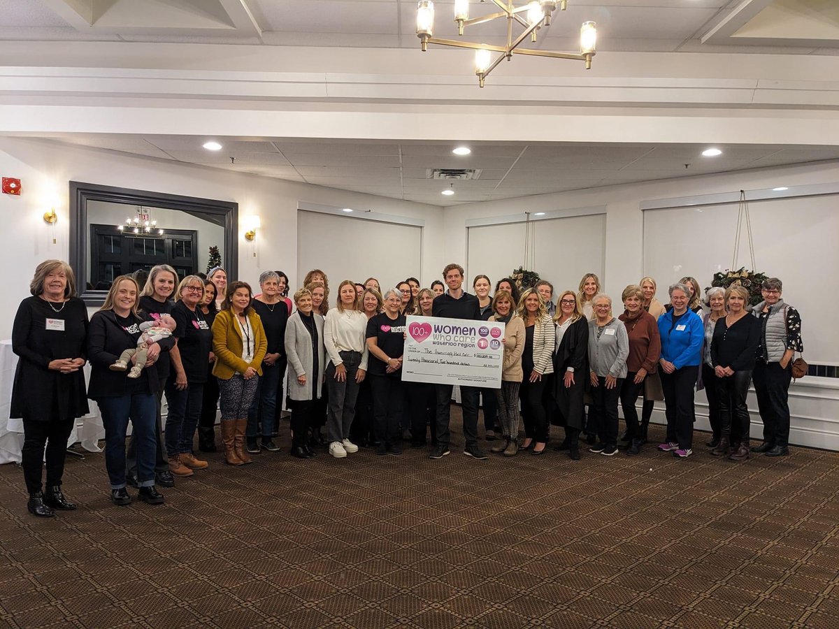 jeffchase_'s tweet image. Another successful evening!

Tonight we presented The Hummingbird Center for Hope $20,200.
hummingbirdcentreforhope.com

That&apos;s a wrap for 2023.  Thank you to our members and sponsors for your continued support!