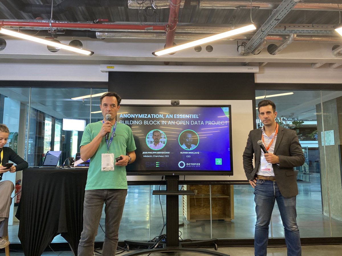 Skezi_EU's tweet photo. 🚀 On continue avec notre partenaire @OctopizeMD , et une session sur le sujet majeur : L’Anonymisation, un élément essentiel dans un projet Open Data. Un sujet abordé avec notre CEO, @JPBertok ainsi qu’Olivier Breillacq, directeur d'Octopize.
#AIForHealth #Anonymisation https://t.co/8YyNatiJUh