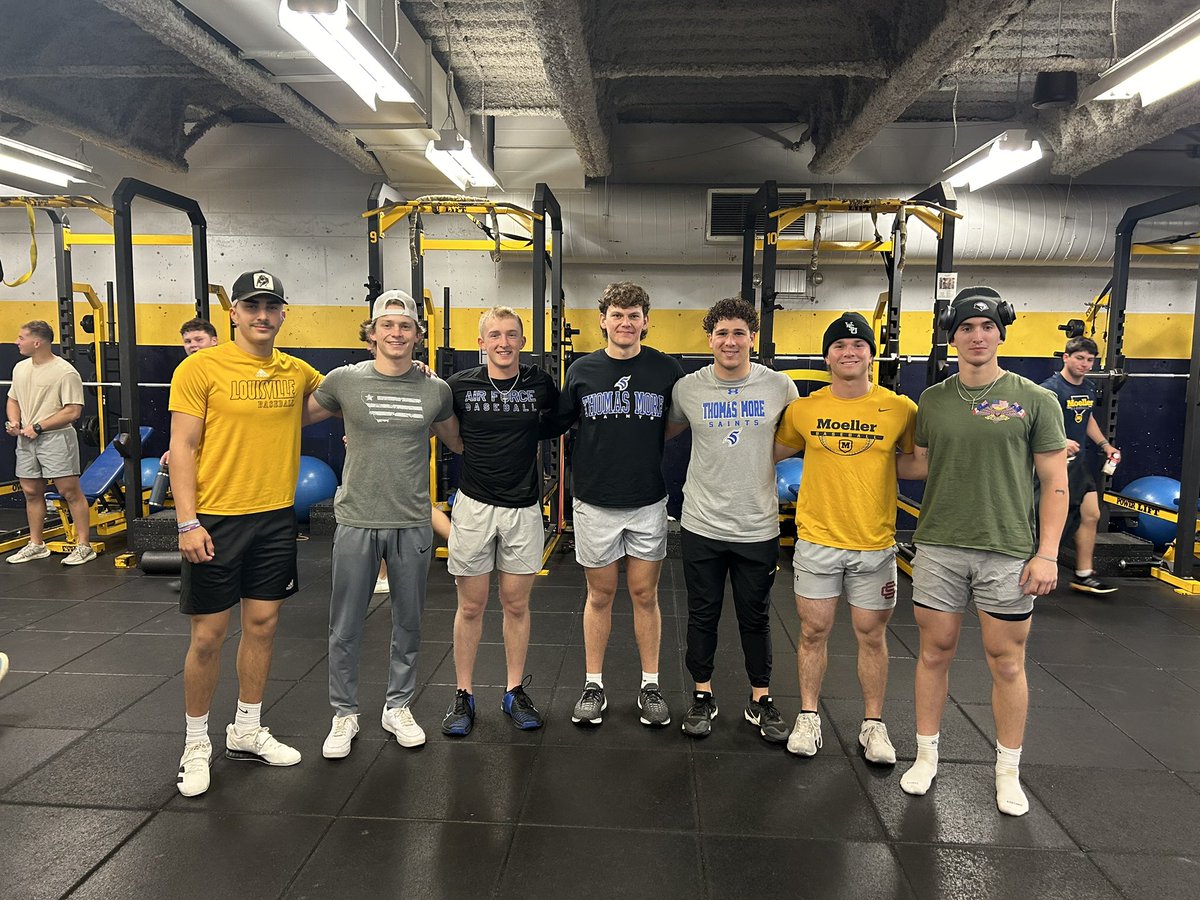 Great Thanksgiving break lift!  And great to see a number of baseball alums back on campus!