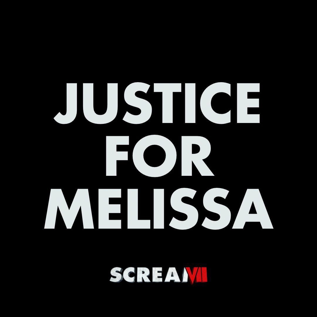 ¡LA APOYAN! 💥 En redes sociales se ha iniciado un movimiento de los fans de #Scream en pro de #MelissaBarrera y bajo el hashtag #JusticeForMelissa, la audiencia se pone a favor de la actriz tras su despido de la séptima entrega de la saga de slasher