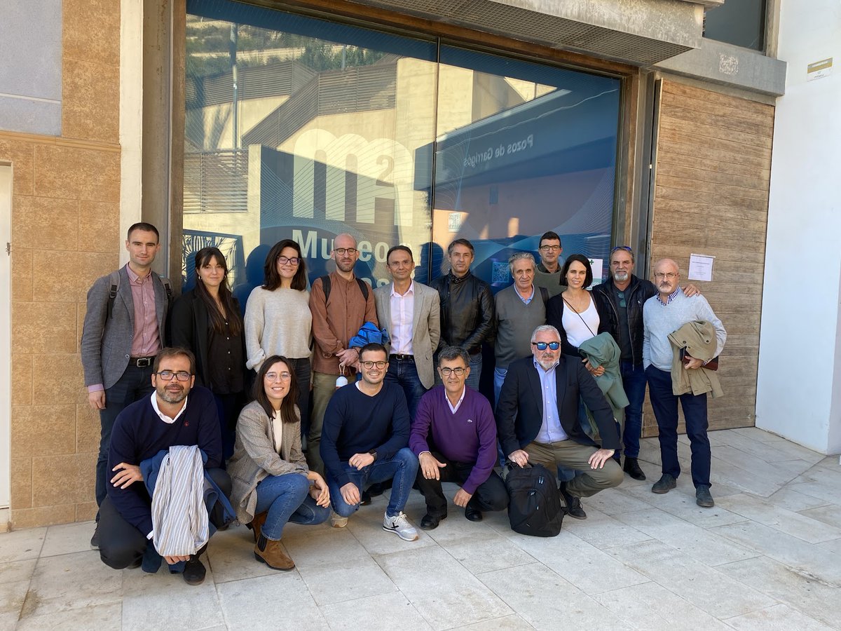 Ayer organizamos, junto a <a href="/AMAEM_Oficial/">Aguas de Alicante</a>, la 5ª CoP (Community of Practices) del proyecto <a href="/B_WaterSmart/">B-WaterSmart</a>🔝en la que debatimos propuestas para generar #energía mediante #aguasresiduales, que supone una eficiencia energética en el ciclo integral del agua.➕b-watersmart.eu