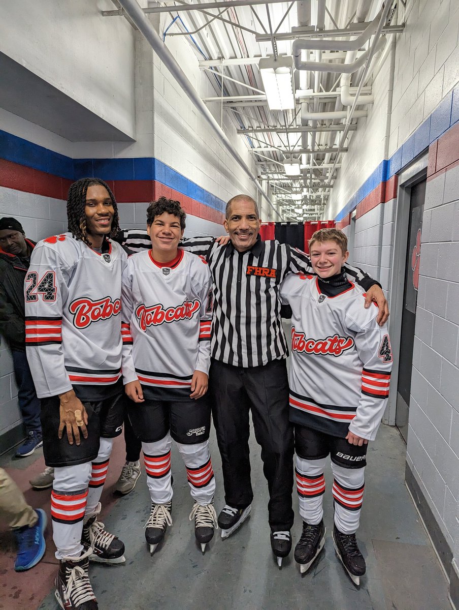 Ricoflealips's tweet photo. I began my 37th season of officiating by sharing the ice with these three Flint Inner City Youth Hockey Program alumni. To have watched them as they first ventured onto the ice, then to see them years later playing for their high school hockey team is a blessing beyond measure. https://t.co/PbkUSB4lZU