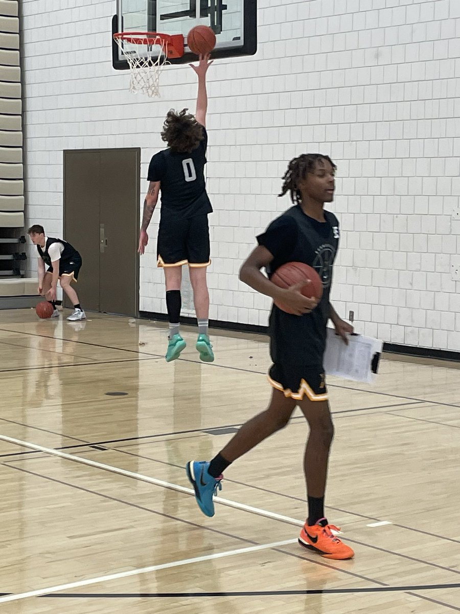 Teams are set, and first official practice is in the books! We talked about taking the next step in pushing our program forward by doing everything with and for each other this season. This group gets that and is all in. #w/&amp;4