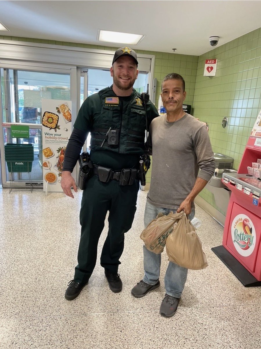 An act of true kindness in Lake Worth Beach! Deputy W. Rothman helps Mr. Valentino Rosario, a day laborer, by buying a Thanksgiving meal for his family. These moments of them shopping together are pure joy. Community support at its best! #KindnessInAction