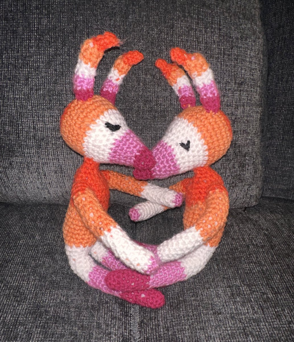 guys check out the lesbian twin fantasy plushies